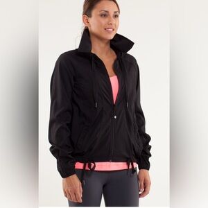Lululemon Women’s Transition Studio Black Pleated Jacket Pleated Size 6